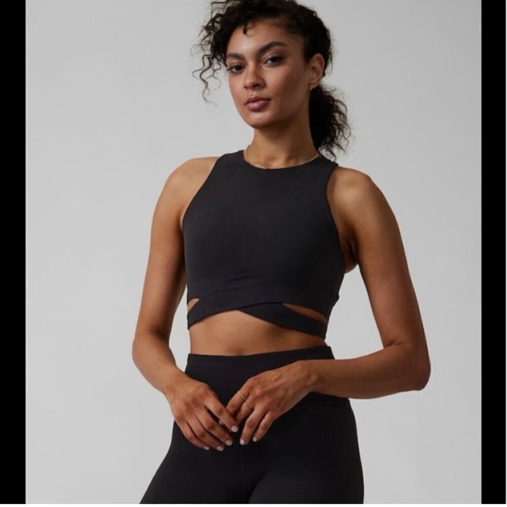 Athleta Conscious Cut Out Crop Size Small Black Performance Athletic